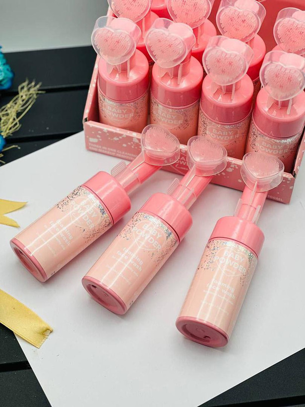 فوم شستشو براشدار قلبی | پاکسازی عمیق و ملایم پوست