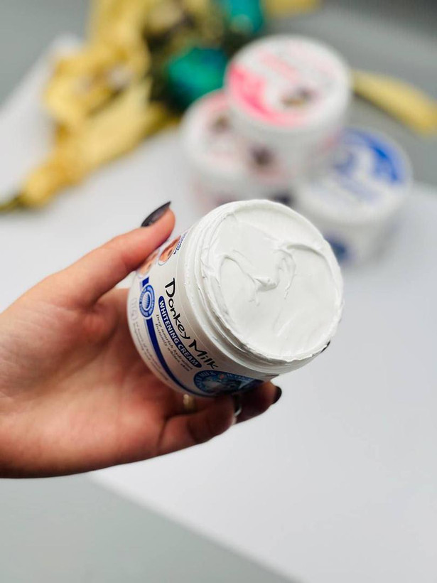 کرم سفید کننده وکالی مدل شیر الاغ | روشنکننده طبیعی پوست Wokali Donkey Milk