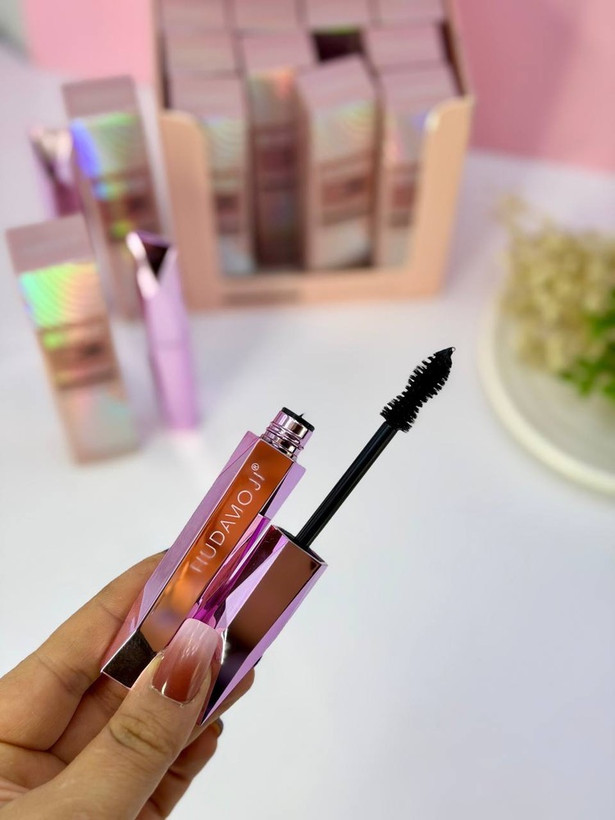 ریمل هداموجی|حجم دهنده و بلند کننده مژه با رنگ مشکی عمیق|HODAMOJI