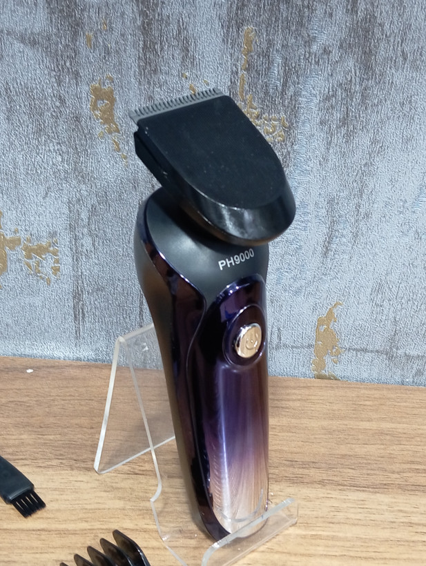 ریش تراش 4 کاره فیلیپس مدل PH9000 S9711/55