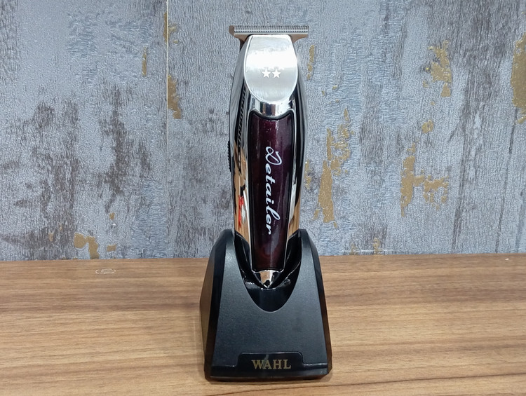 ماشین اصلاح و خط زن حرفه ای وال مدل Cordless Detailer Li