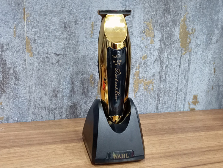 ماشین اصلاح و خط زن حرفه ای وال مدل Cordless Detailer Li