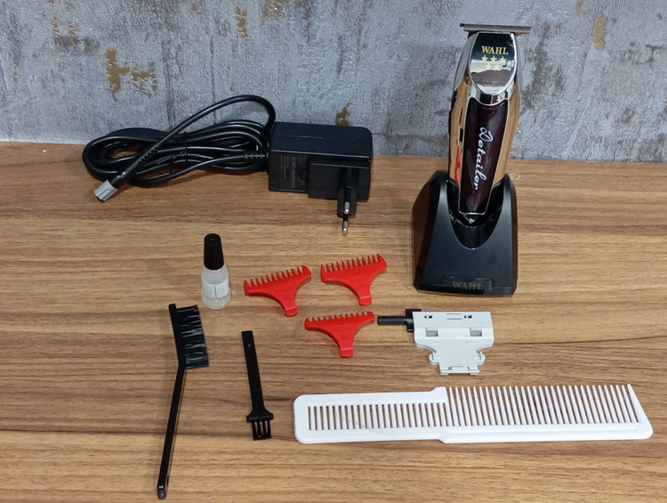 ماشین اصلاح و خط زن حرفه ای وال مدل Cordless Detailer Li